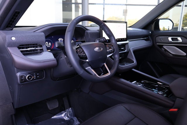 2025 Ford Explorer Platinum4WD