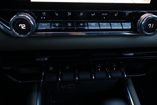 2023 GMC Canyon 4WD Denali
