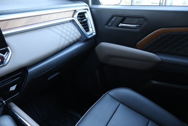2023 GMC Canyon 4WD Denali