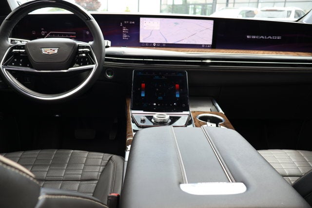 2025 Cadillac Escalade ESV 4WD Sport Platinum