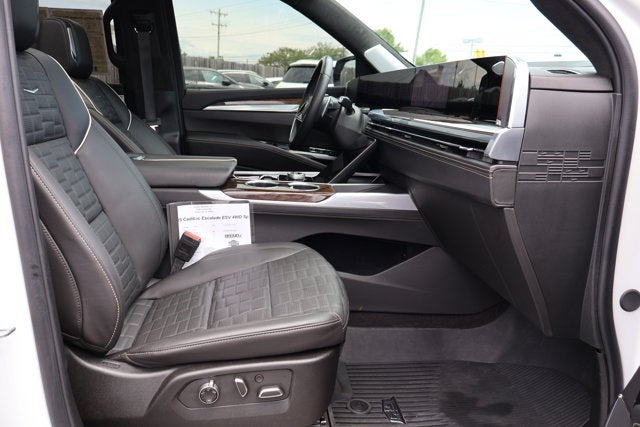 2025 Cadillac Escalade ESV 4WD Sport Platinum