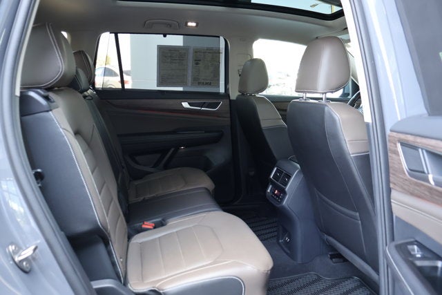2025 Volkswagen Atlas 2.0T SEL