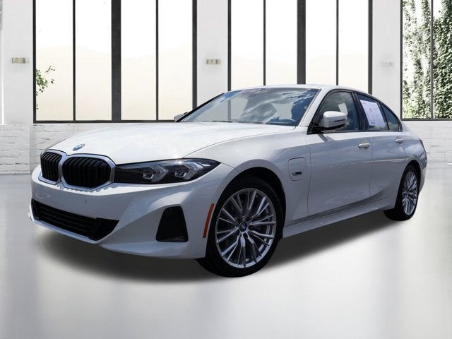 2023 BMW 3 Series 330e