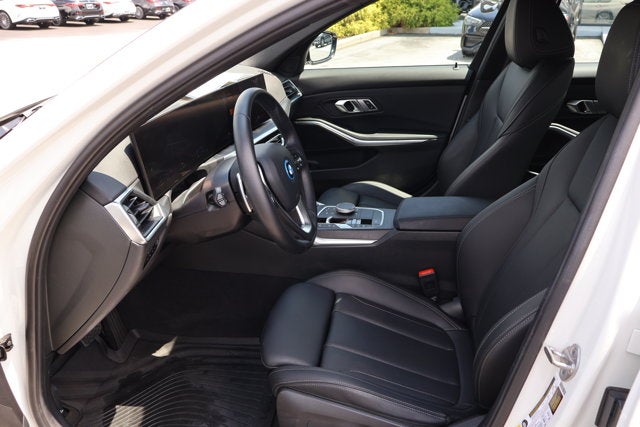 2023 BMW 3 Series 330e