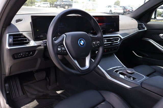 2023 BMW 3 Series 330e