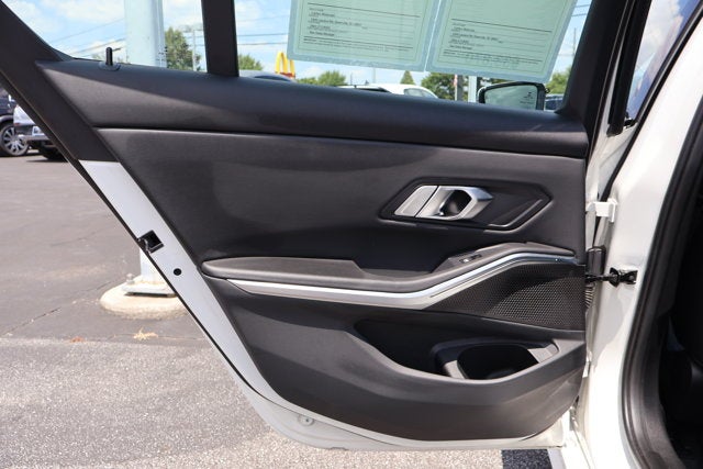 2023 BMW 3 Series 330e