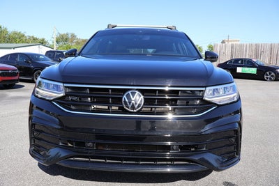 2023 Volkswagen Tiguan SE R-Line Black