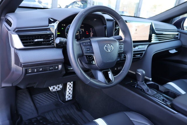 2025 Toyota Camry SE Hybrid