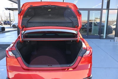 2025 Toyota Camry SE Hybrid