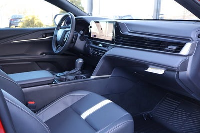 2025 Toyota Camry SE Hybrid