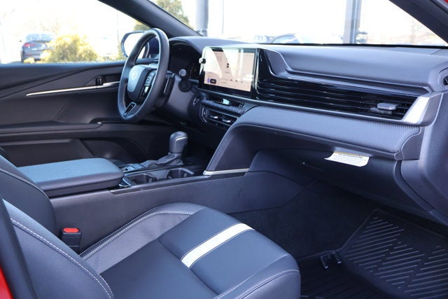 2025 Toyota Camry SE Hybrid