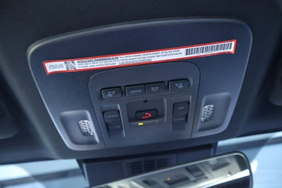 2025 Toyota Camry SE Hybrid