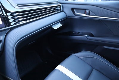 2025 Toyota Camry SE Hybrid