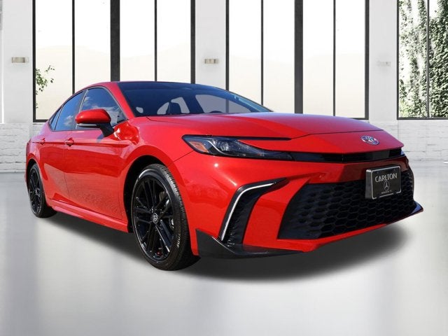 2025 Toyota Camry SE Hybrid
