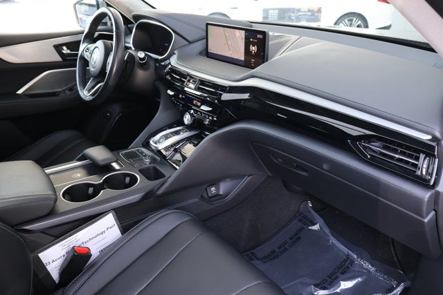 2023 Acura MDX w/Technology Package
