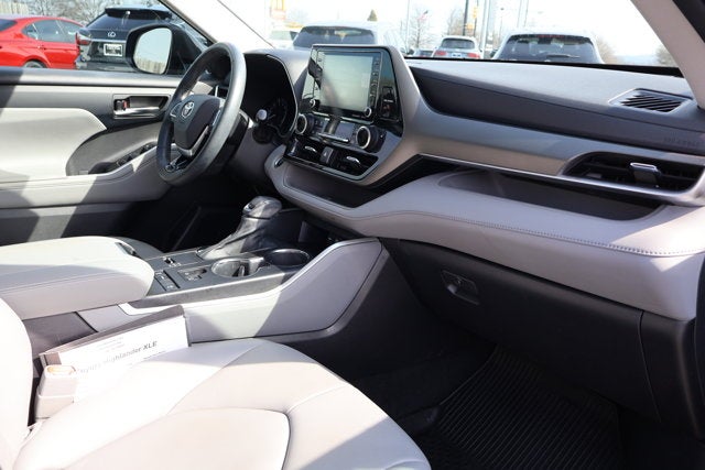 2021 Toyota Highlander XLE