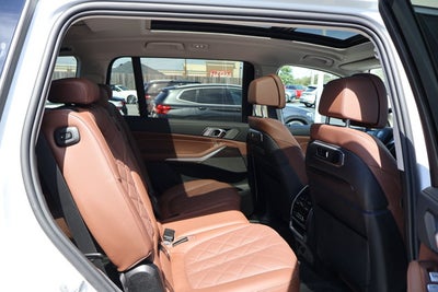 2023 BMW X7 xDrive40i