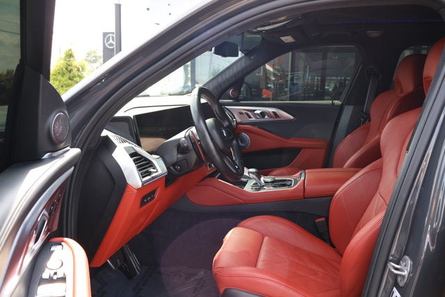 2024 BMW XM Base