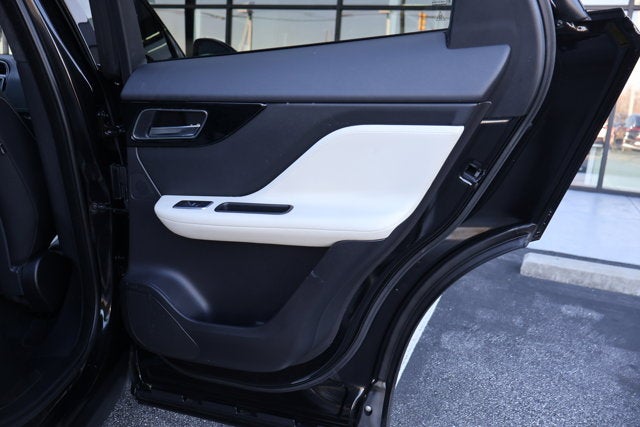 2020 Jaguar F-PACE 25t R-Sport