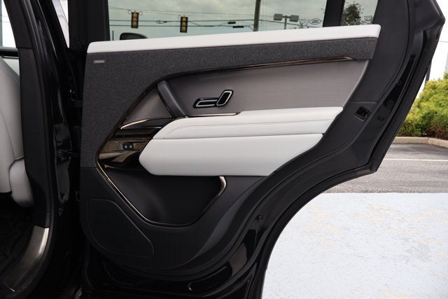 2024 Land Rover Range Rover Sport SE