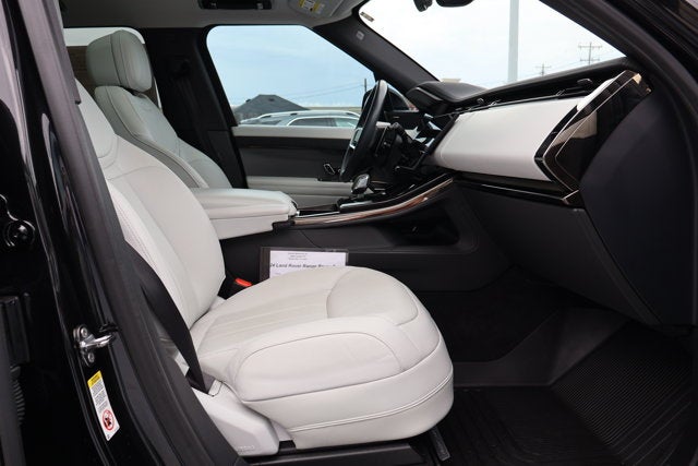 2024 Land Rover Range Rover Sport SE