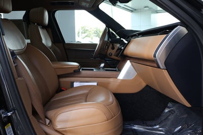 2024 Land Rover Range Rover SE