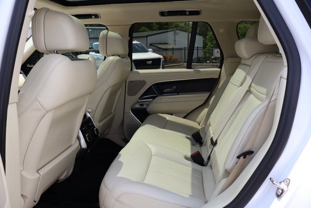 2023 Land Rover Range Rover SE