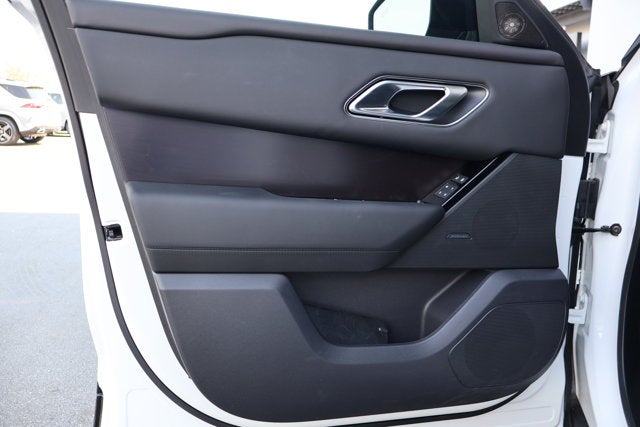 2026 Land Rover Range Rover Velar Dynamic SE