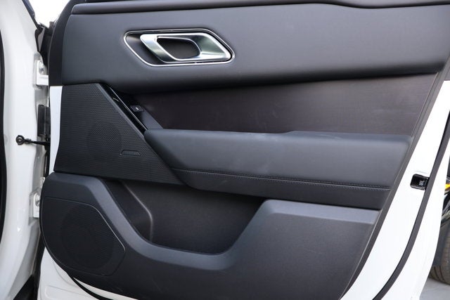 2026 Land Rover Range Rover Velar Dynamic SE