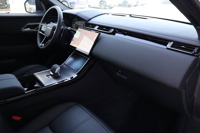 2026 Land Rover Range Rover Velar Dynamic SE
