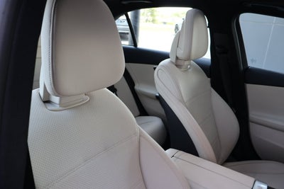2023 Mercedes-Benz C-Class C 300W