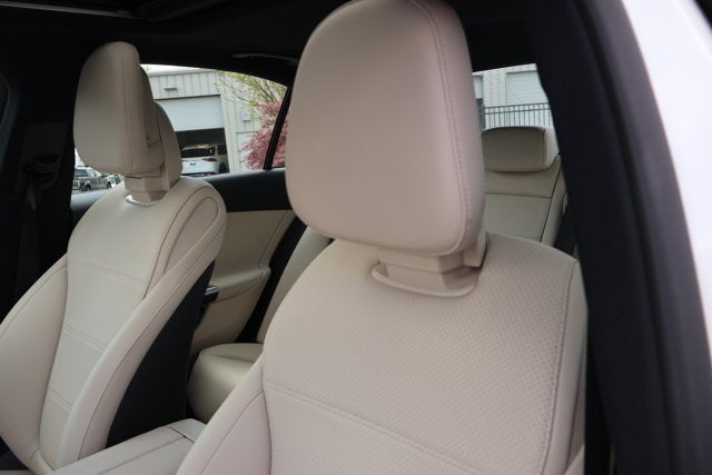 2025 Mercedes-Benz C-Class C 300W