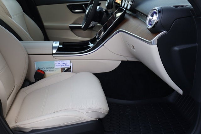 2025 Mercedes-Benz C-Class C 300W