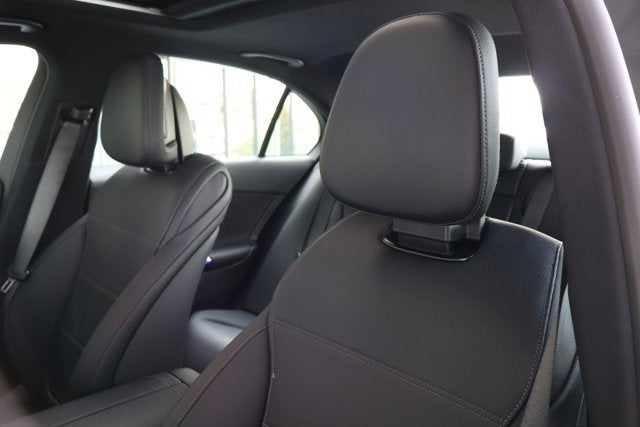 2025 Mercedes-Benz C-Class C 300W