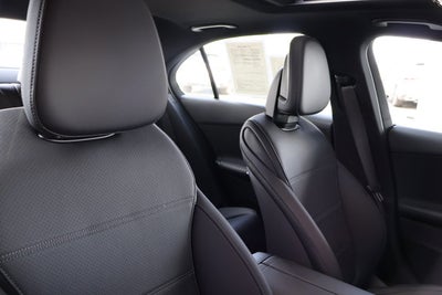 2025 Mercedes-Benz C-Class C 300W