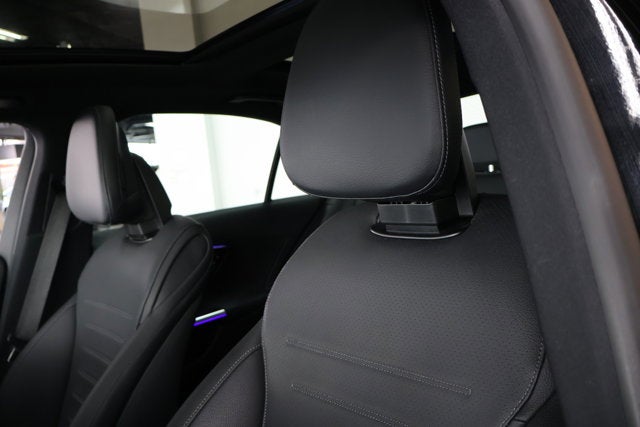 2025 Mercedes-Benz C-Class C 300W