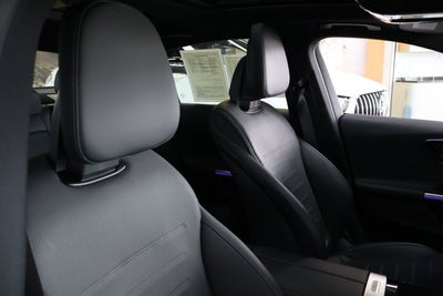 2025 Mercedes-Benz C-Class C 300W