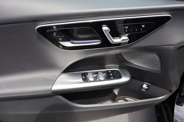 2025 Mercedes-Benz C-Class C 300W