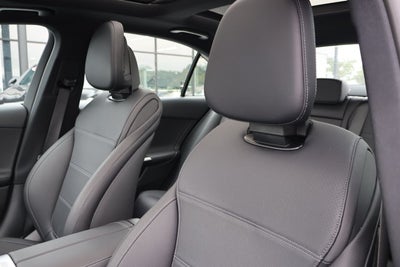 2025 Mercedes-Benz C-Class C 300W