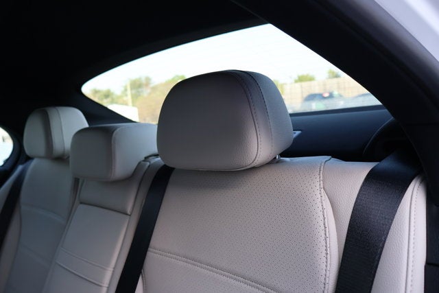 2025 Mercedes-Benz C-Class C 300W