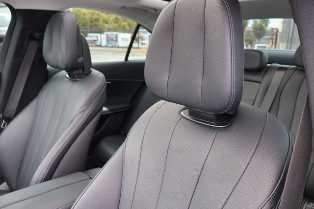 2025 Mercedes-Benz E-Class E 350W4