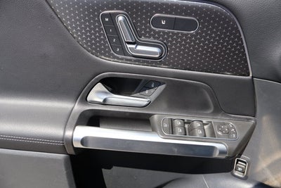 2025 Mercedes-Benz GLB GLB 250W