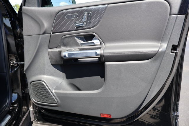 2025 Mercedes-Benz GLB GLB 250W