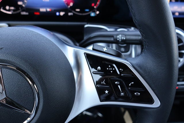 2025 Mercedes-Benz GLB GLB 250W
