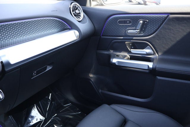2025 Mercedes-Benz GLB GLB 250W