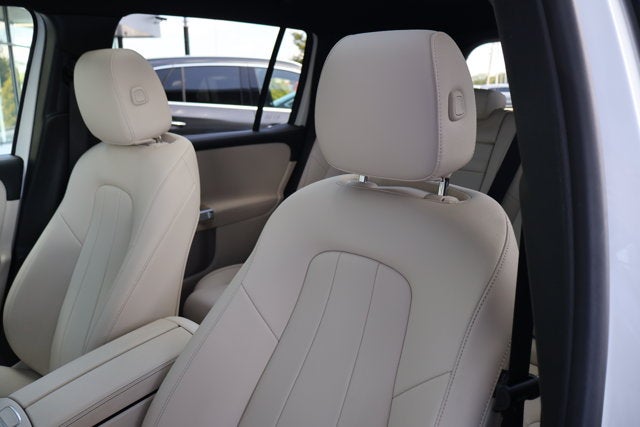 2023 Mercedes-Benz GLB GLB 250W4