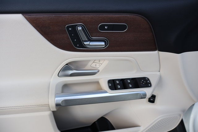 2023 Mercedes-Benz GLB GLB 250W4