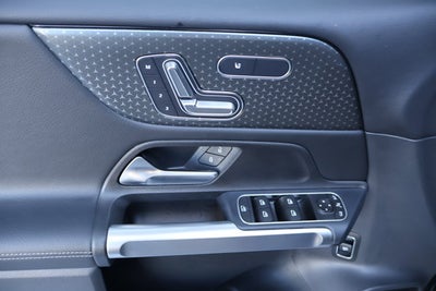 2026 Mercedes-Benz GLB GLB 250W4