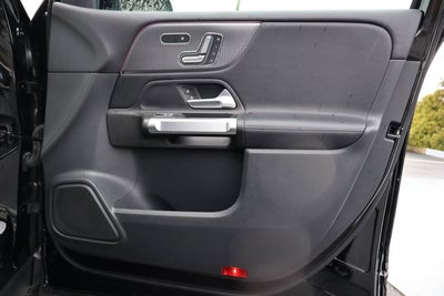 2023 Mercedes-Benz GLB GLB 250W4