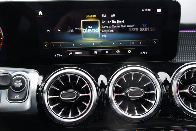 2023 Mercedes-Benz GLB GLB 250W4